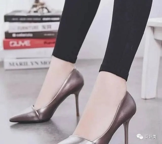 身姿|尖头细跟高跟鞋,展现女性优美的身姿,散发浓浓女人味