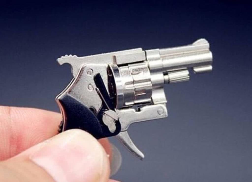 匕首|若派你去刺杀秦始皇,这三种武器你会怎么选?傻子才选最后一个!