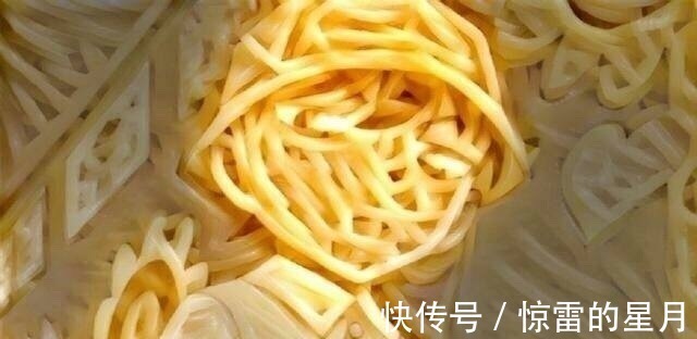 名侦探柯南|漫迷用“面条”作画,笔下的「名侦探柯南」角色,你能认出几个
