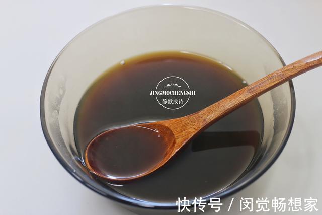 夏天就喜欢蒸开花大馒头,放把红糖和坚果,香甜好吃,家人都爱