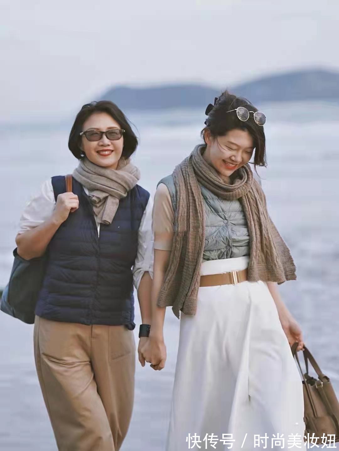 浅色|“时髦妈妈”都不穿大妈装了,无龄感穿搭更高级,照着穿减龄洋气