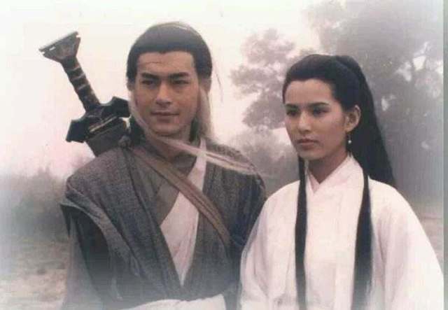 萧峰三兄弟|天龙八部中的乔峰三兄弟,对阵郭靖、杨过、张无忌,谁更胜一筹?