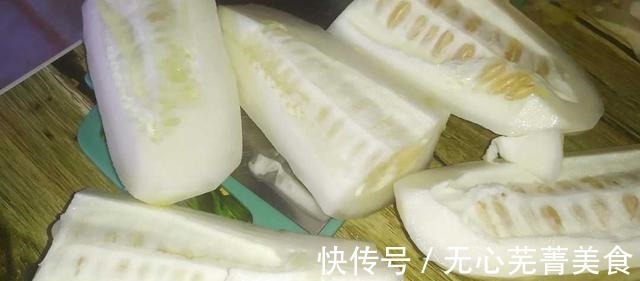 开胃|老黄瓜炒土豆片,酸辣开胃,下饭解腻非常不错!