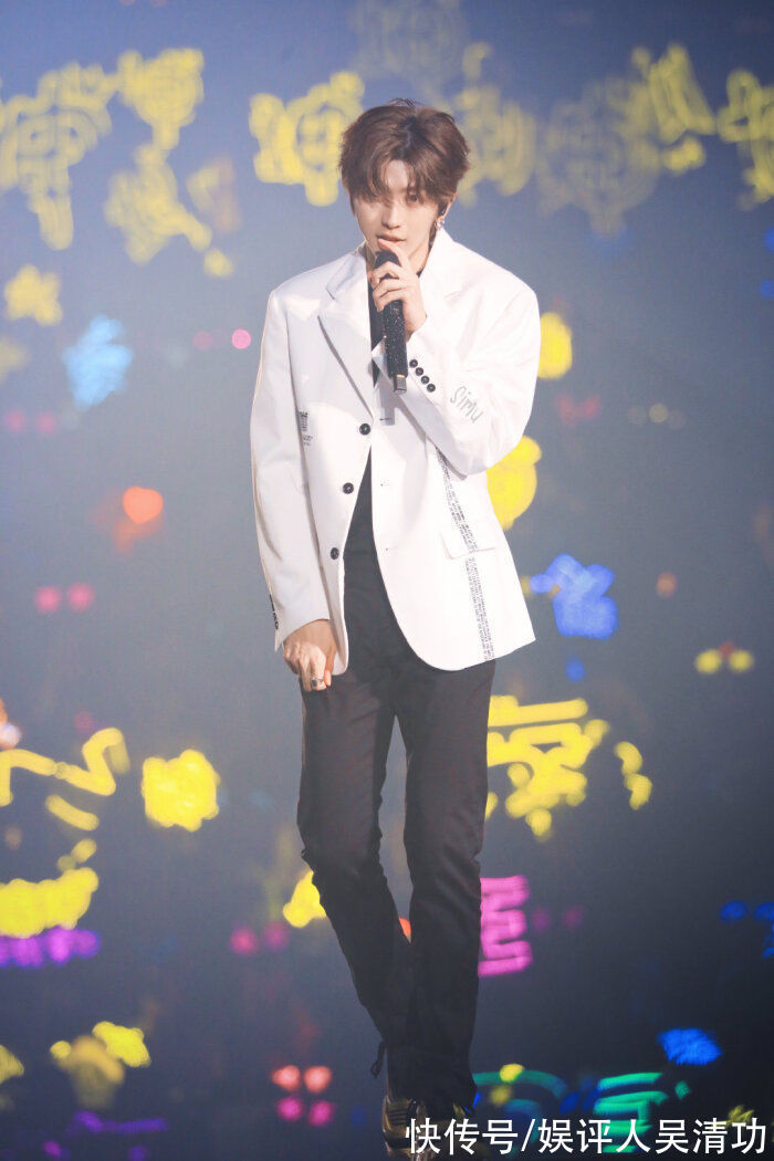 “尖叫之夜”暫定嘉賓：肖戰(zhàn)、蔡徐坤、張藝興、王源四大頂流齊聚