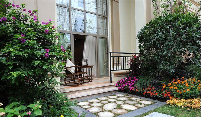 小花园|为了养花种菜,奶奶花160万买了郊区的别墅,3年之后,后悔了