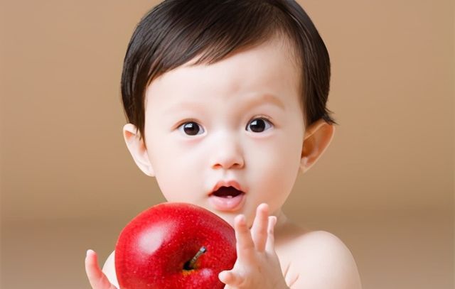 成长|宝宝2岁很关键，是成长和智力发育的重要阶段，家长要心中有数