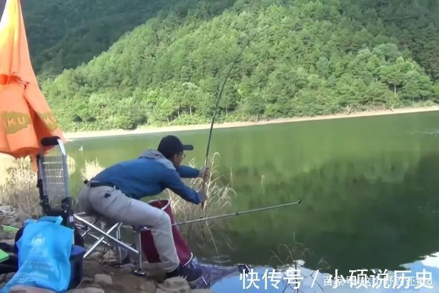 深秋想要鲫鱼爆连，味型和钓法都是次要的，选对水深才是关键因素