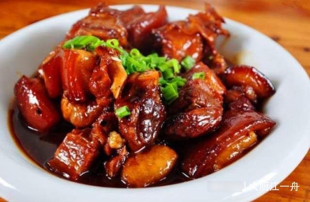 红烧肉，到底要炒糖色吗？老厨师教我正确做法，原来一直做错了