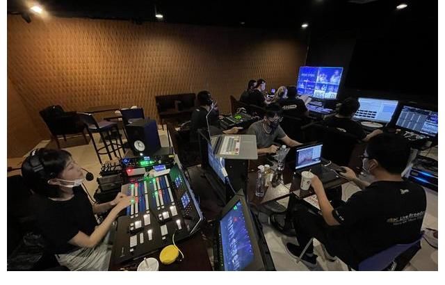 虛擬偶像|4K花園獨(dú)家超高清呈現(xiàn)AKB48 Team SH演唱會(huì)，抓取Z世代用戶群體