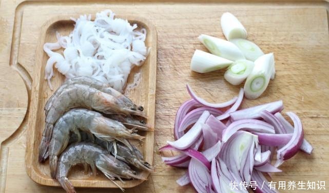 寿喜|骤然降温,给家人做了寿喜锅,一碗料汁就搞定,暖身暖胃实在过瘾