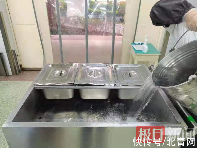 小学|配送全程保温，冬天也能吃热饭！武汉这所小学食堂保温有妙招