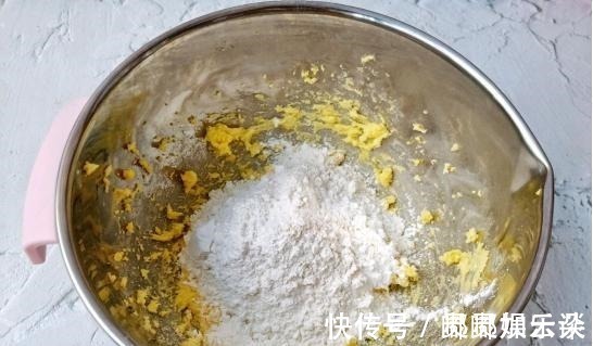 玉米淀粉|自制草莓香酥小饼干,新手也可以尝试,一点也不难,比买的好吃!