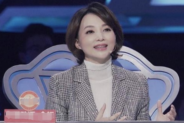 董卿遭韩红怒批不懂就别乱说，董卿的回复堪称教科书，尽显情商