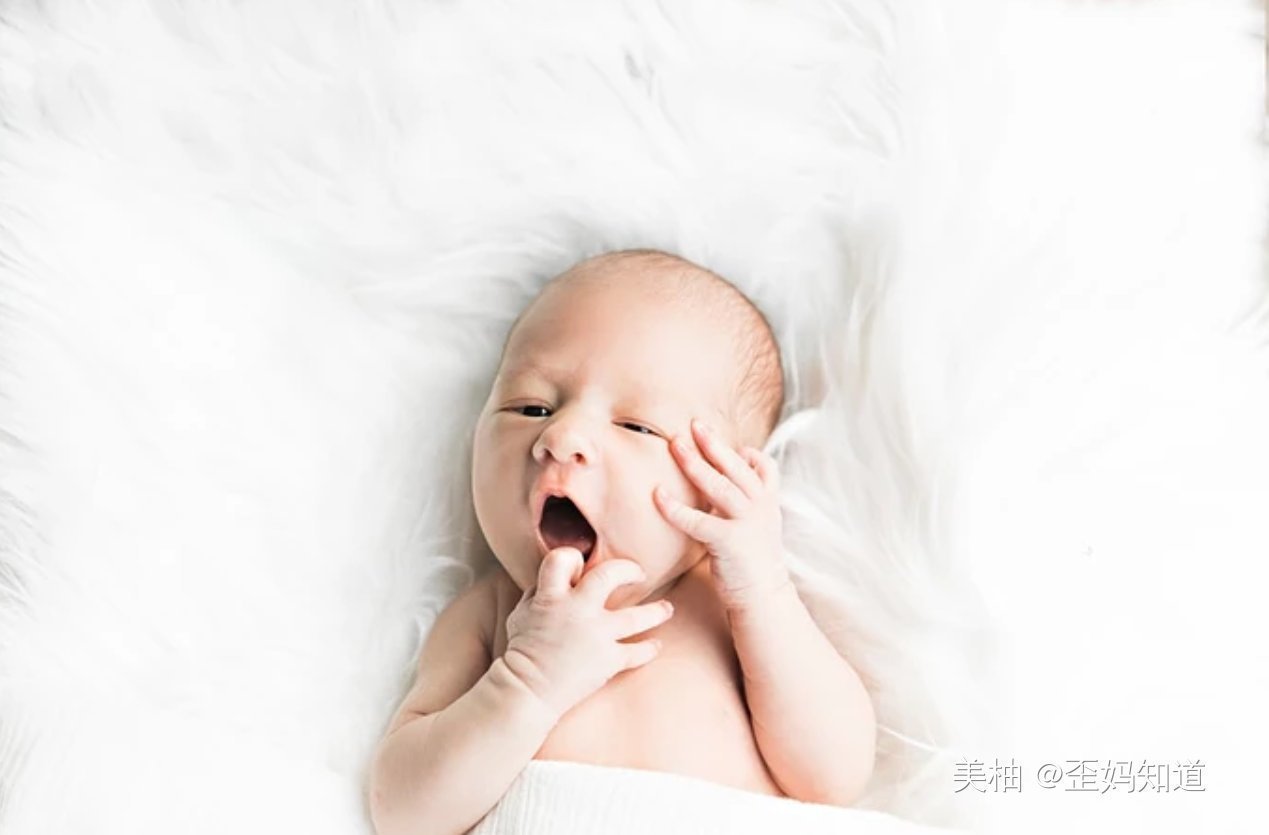 小夜灯|2岁女宝“性早熟”，只因平时一个坏习惯，家长悔不当初