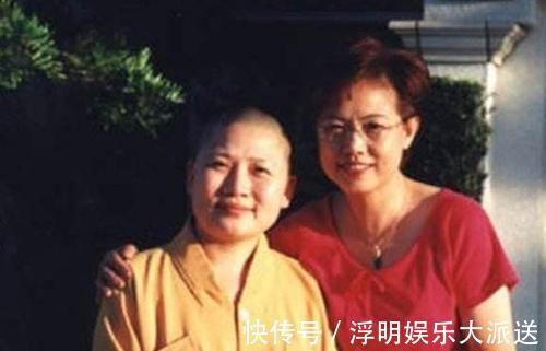 青藏高原|李娜从歌坛天后到出家为尼,看似是为情所困,其实没那么简单