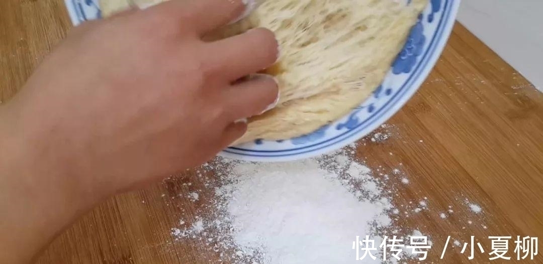 4勺红糖, 1斤面粉, 不用烤箱比面包油条都好吃, 30岁的我头一次吃