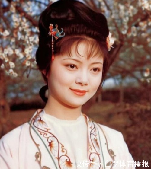 情商#身为贵族小姐,情商低到令人无语,难怪贾母越来越不喜欢她