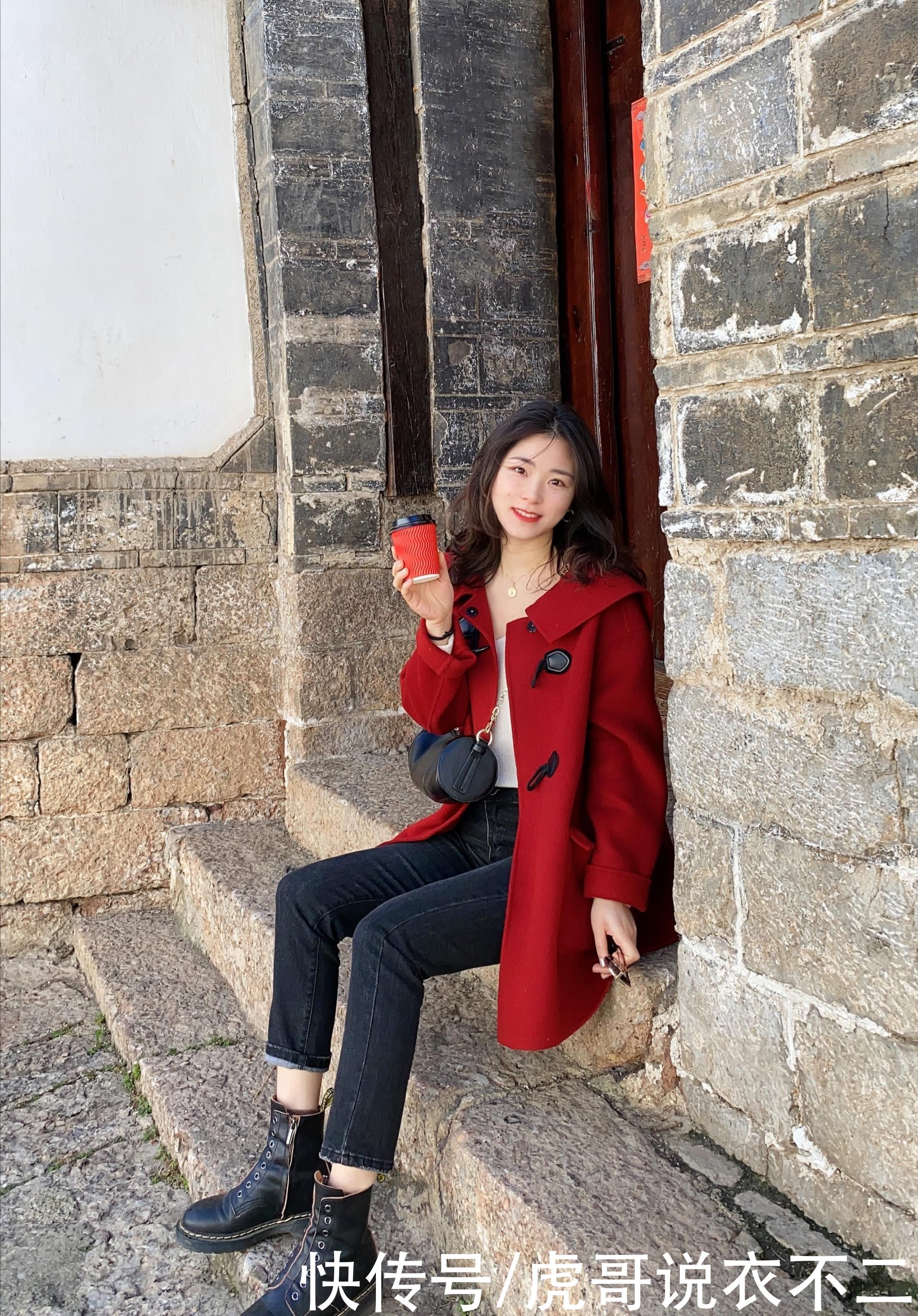 别总穿烂大街的羽绒服，文艺范和小香风才是真优雅，满满的高级感