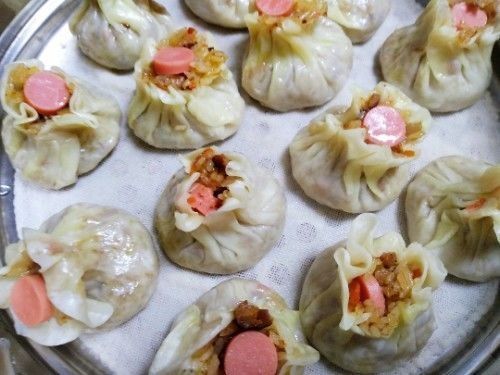  饺子皮|宝藏小吃烧麦，做法很简单，多做一点冷冻起来，想吃蒸一下就行