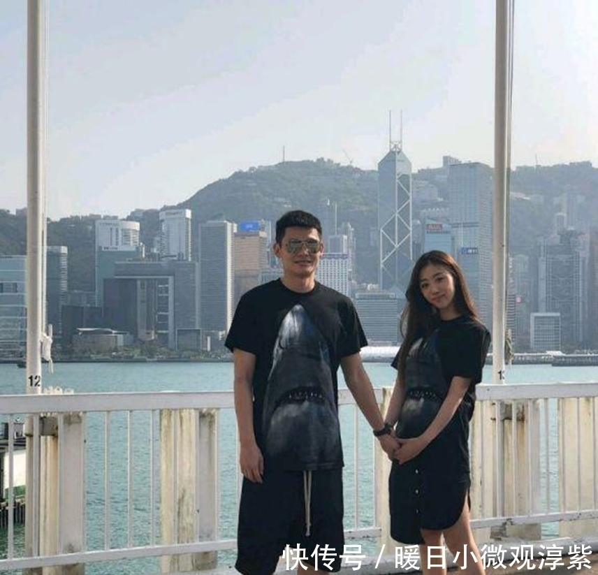 广州恒大队|前国脚7500万加盟恒大,如今却沦落到无球可踢,与车模妻子离婚