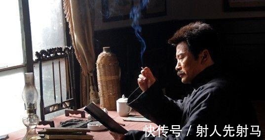 热血者&鲁迅最出色的警世十言,你肯定都背过,可还是深刻到头皮发麻!