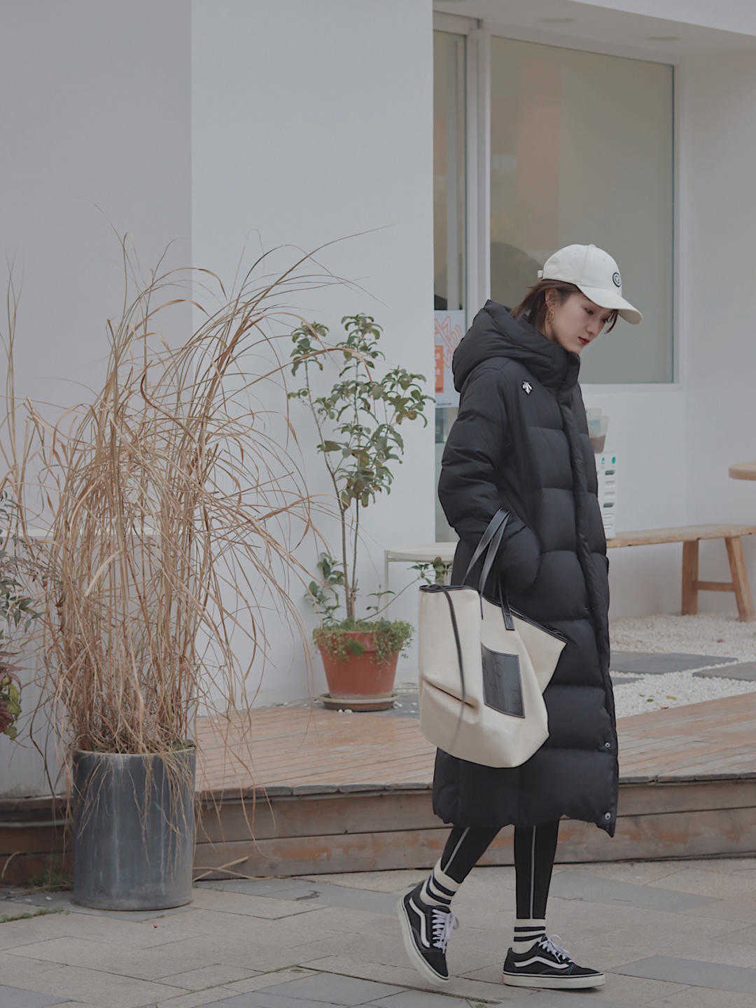 廓形|秋冬,还没备长款羽绒服,选这4套能让你提升气质,精致又保暖