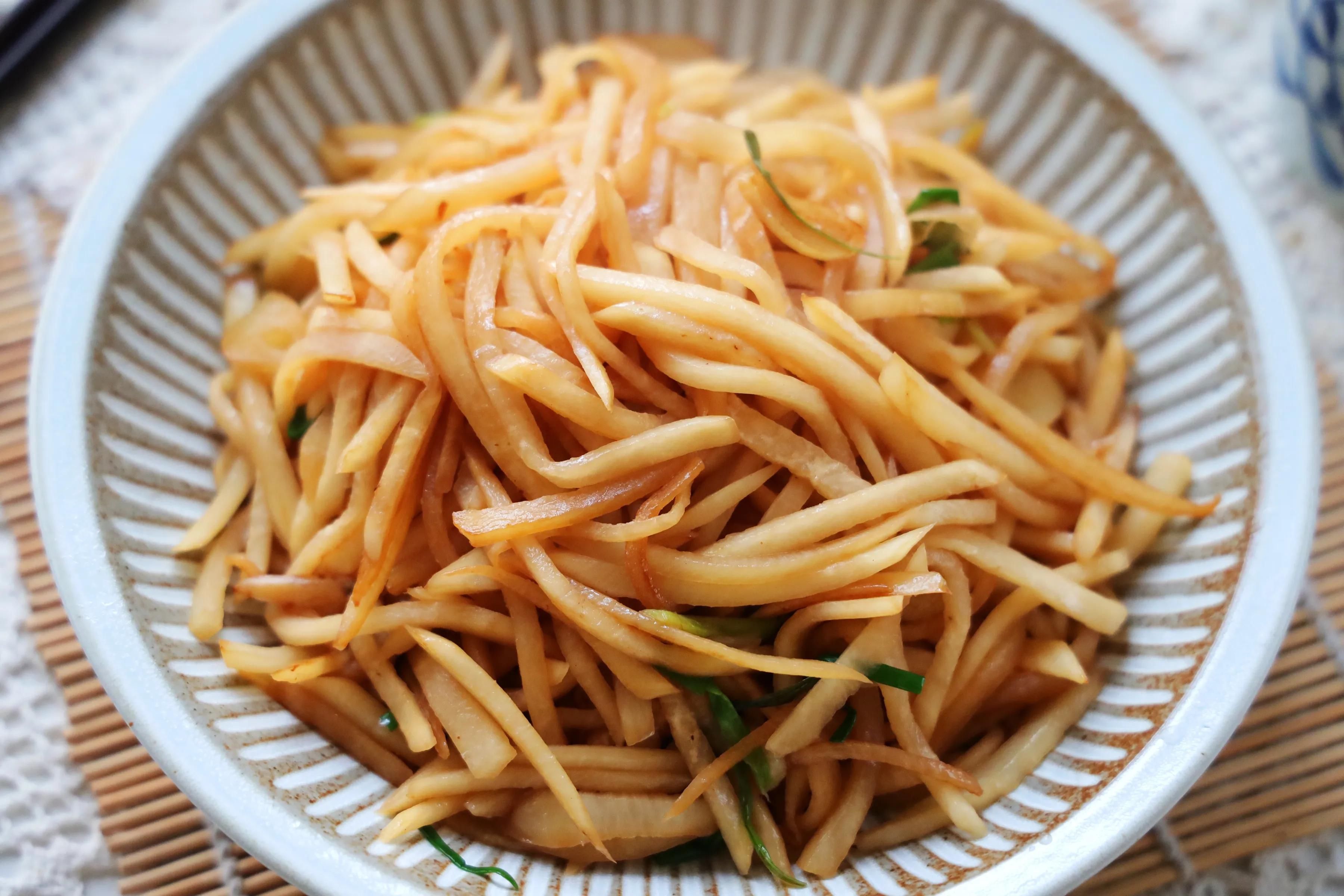 适合冬天吃的一道素菜,简单易做,营养丰富,一盘菜2块钱搞定