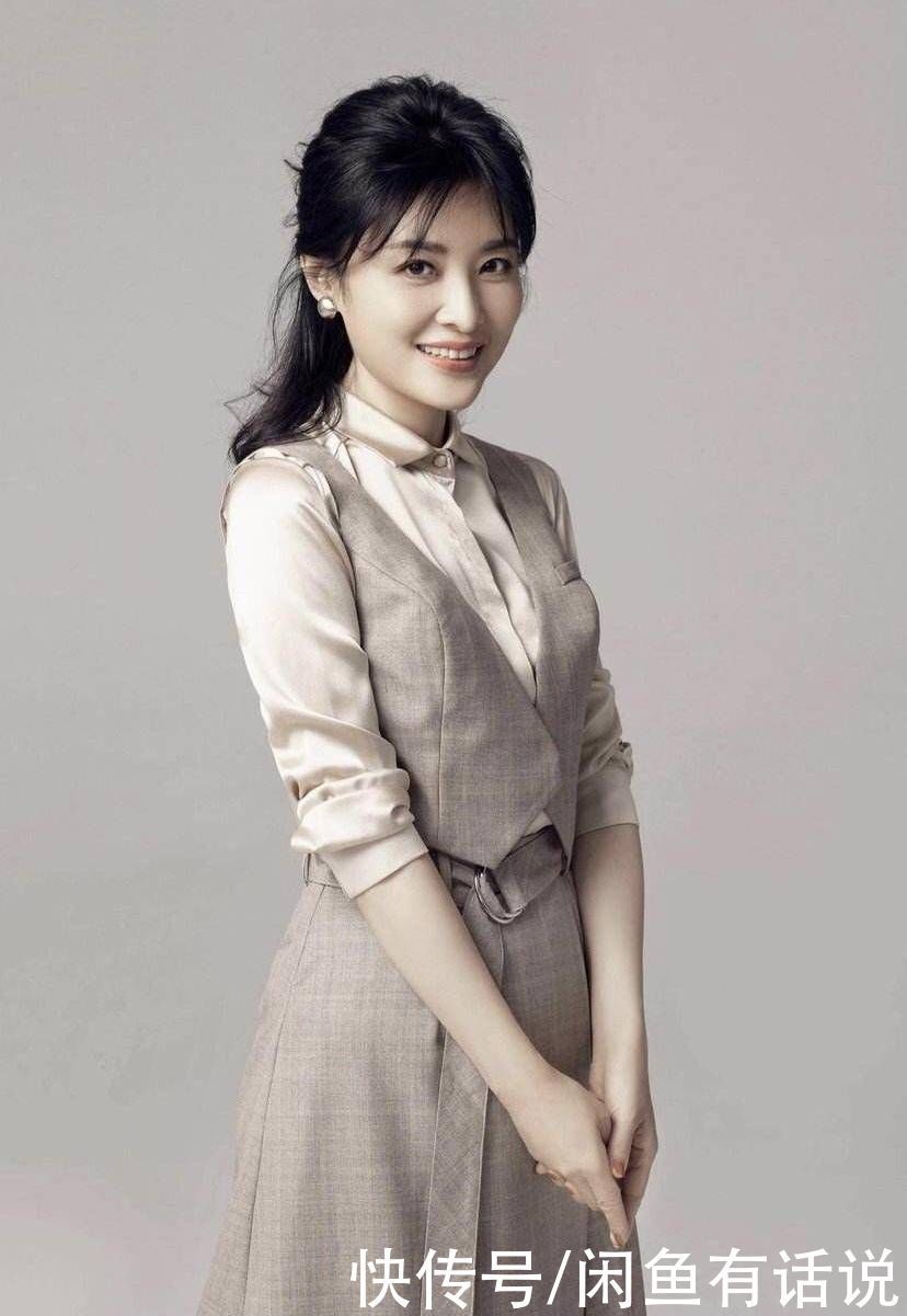 天生|女人脸上有这几个特征,是天生的“冻龄脸”,老了也是一枝花