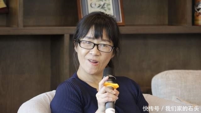 余秀华|余秀华:本是农妇却一夜走红,脑瘫作家15万休夫,曾怒怼键盘侠