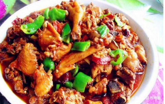 鸡肉|美食推荐韭黄炒蛋、火爆双脆、水煮鱼、私房大盘鸡的做法