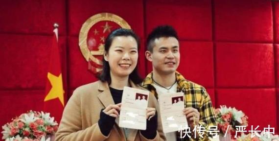 女单|王炸组合!国羽奥运冠军+世界冠军夫妇晒全家福,一家3口画面温馨