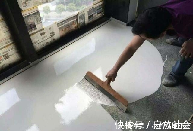 自流平|头次见有人装修不铺瓷砖地板，这样设计更省钱实用方便，太机智了