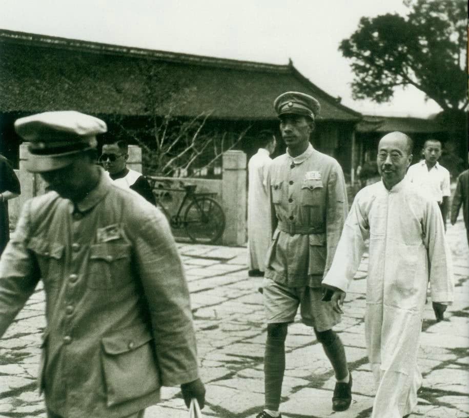 周作人|胡适先生寄诗“苦雨庵”主人周作人用意何在?