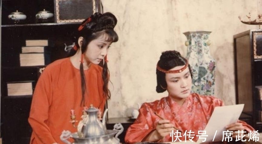 宝钗$晴雯嚣张怼宝钗、拦黛玉,何为?曹公铺垫,成就黛玉