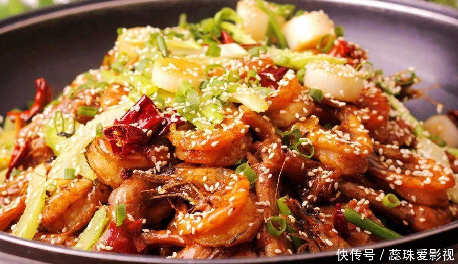 色香味俱全的几道下饭菜,简单美味可口,学起来做给家人尝尝