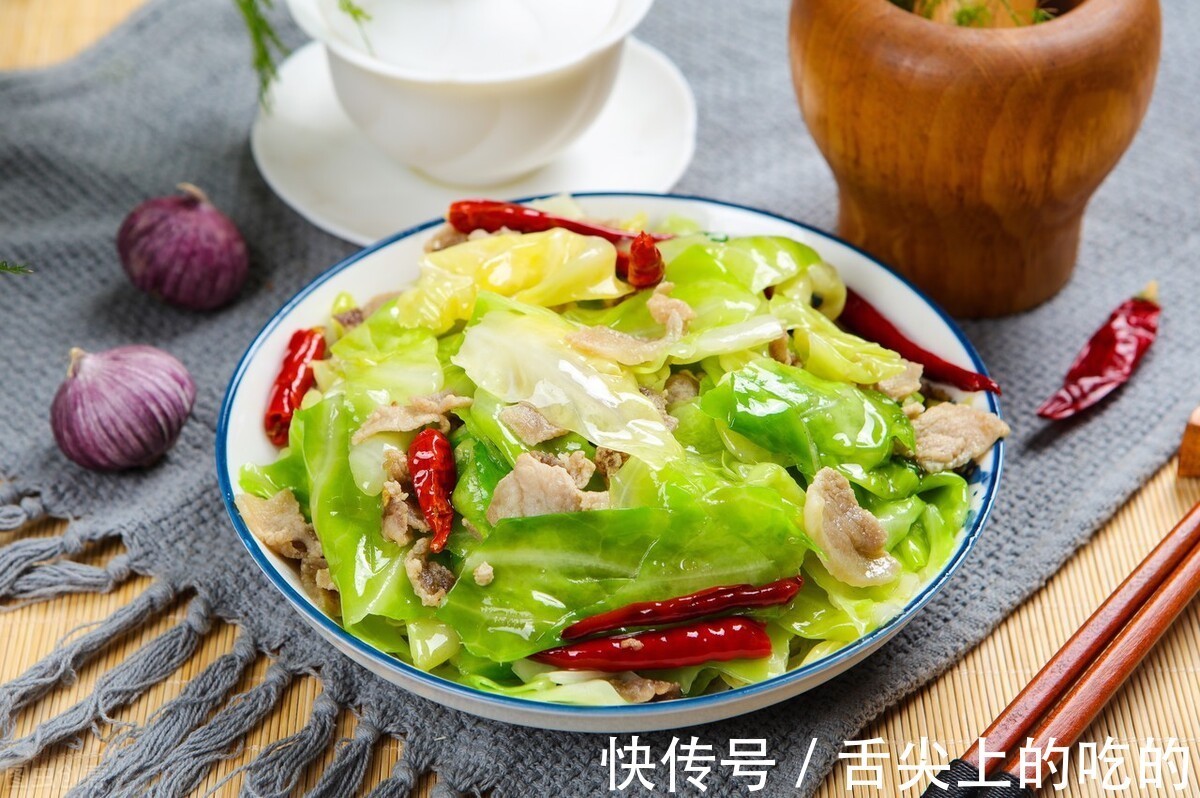 夏天|夏天热，推荐8道清凉素菜，照着做给家人吃，营养又下饭