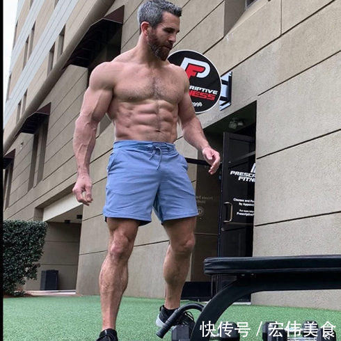 最佳状态|13岁开始训练，如今48岁，一身腱子肉，常年体脂保持在5％左右