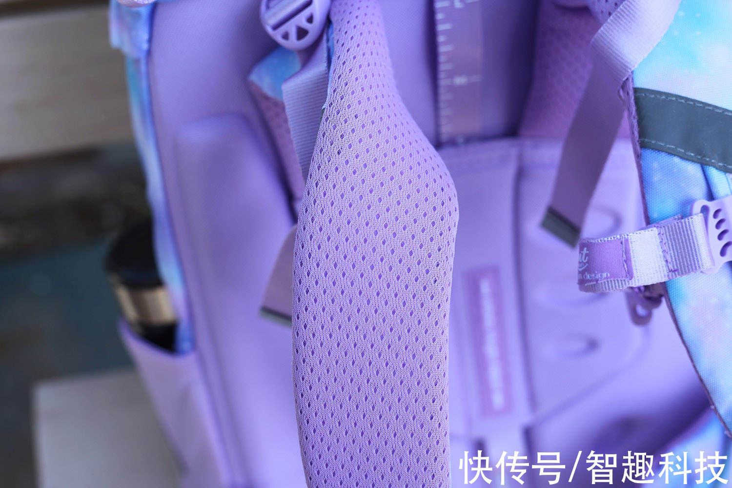 魔术贴 一千多的书包用着啥感受?居然能靠变形陪伴孩子成长