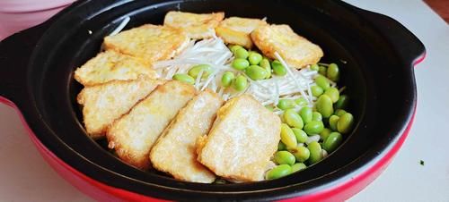 金针|秋冬这样吃豆腐，暖身又下饭…金针豆腐煲