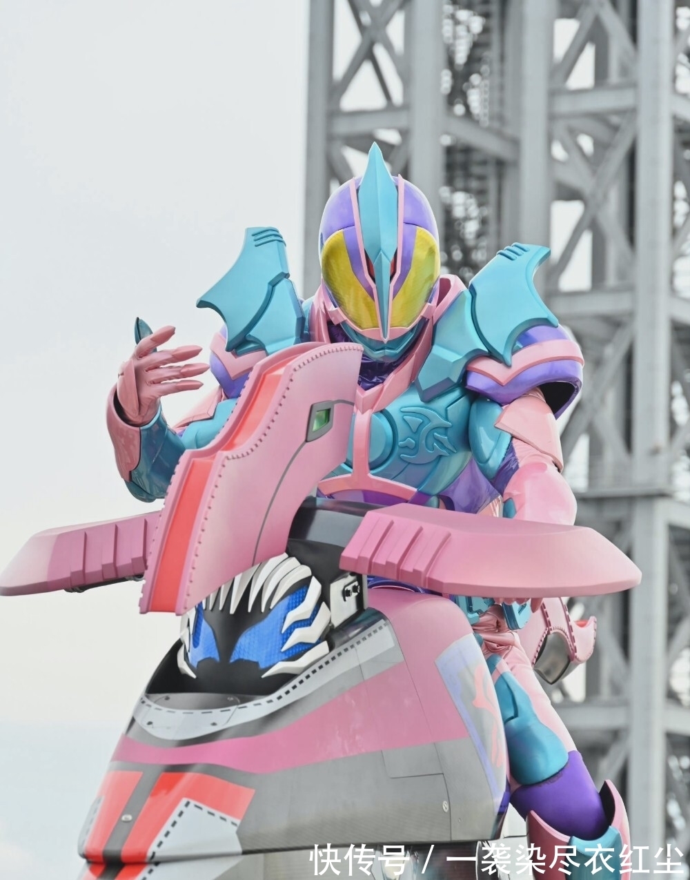 vice|假面骑士:海外发布翼龙同款机车,拥有飞行能力,价格相当不菲!