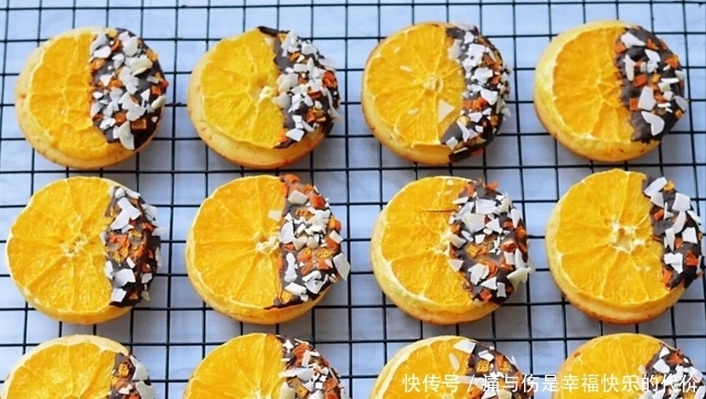橙子跟饼干搭配,酸甜酥脆的橙子巧克力饼干,香到没朋友