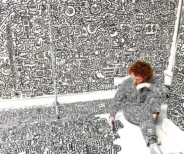 考克斯#小伙子画画月入百万,专家这根本不是画,小伙我承认乱画的