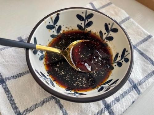 红焖大虾|大虾这样做，实在是太香，招待朋友也倍有面子，比红烧肉还受欢迎