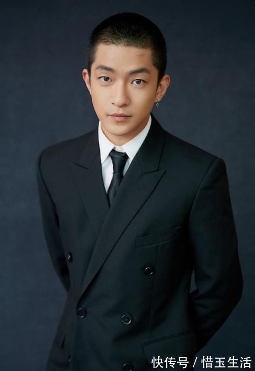 邋遢|不管年纪多大的男人,这5种发型要少留,尤其第1种,邋遢还油腻