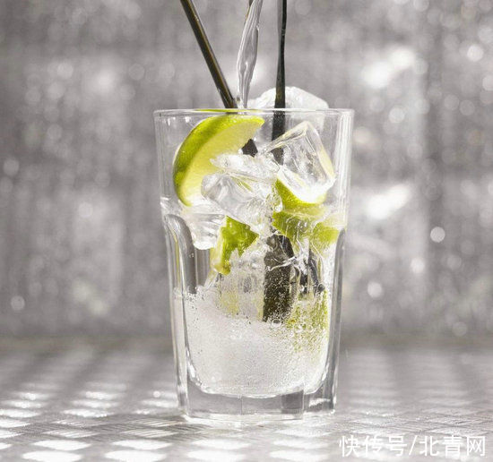 调节|苏打水能调节酸碱体质吗?不如均衡全面摄入营养