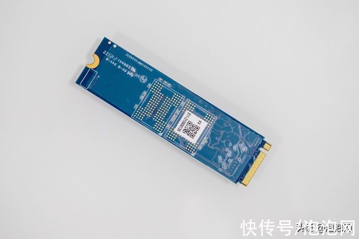 视觉效果|银光闪耀的高颜值SSD，影驰 星曜 M.2 SSD评测