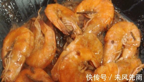 n大虾以后别再水煮了，高级餐厅大厨教你新办法，几天不吃就馋！