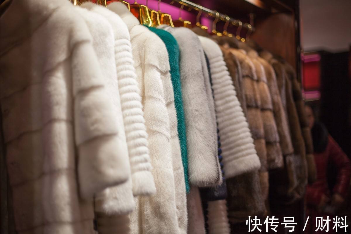 销售额 曾是公认的“软黄金”,上万一件都不缺客户,如今降价也无人问津