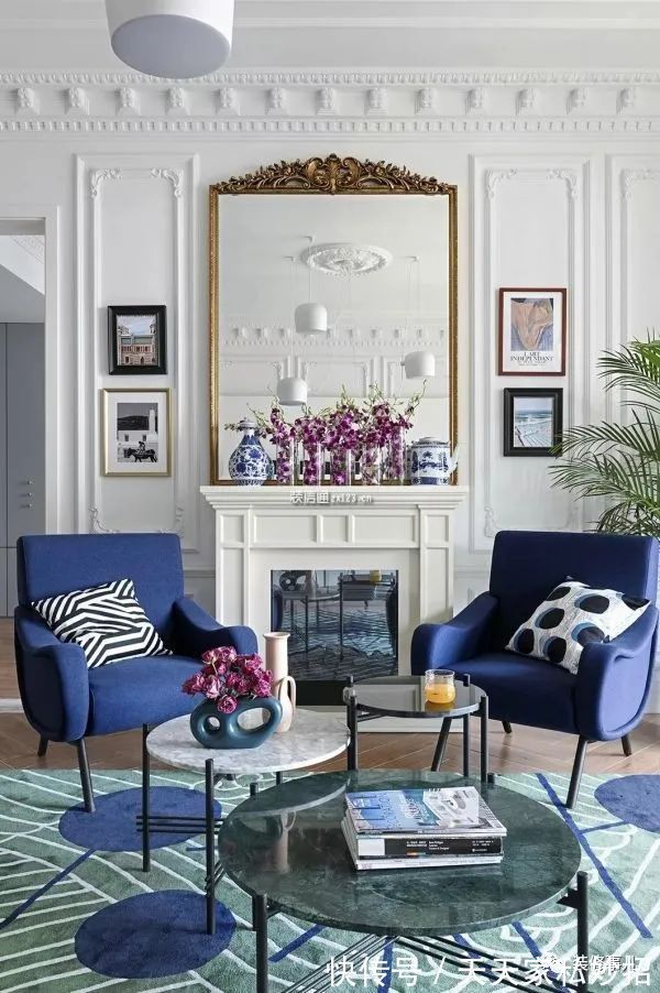 榻榻米|客厅沙发怎么买?U型太老土,聪明人家里这样摆,时尚省空间