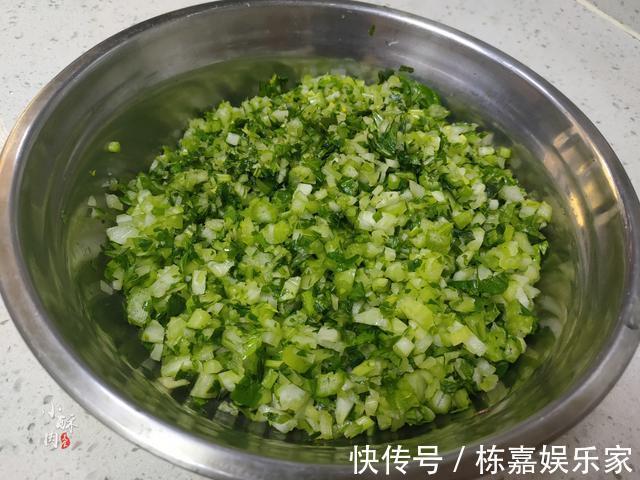 鲜嫩|饺子想要好吃，调馅是关键，饺子店老板教你调馅技巧，鲜嫩多汁